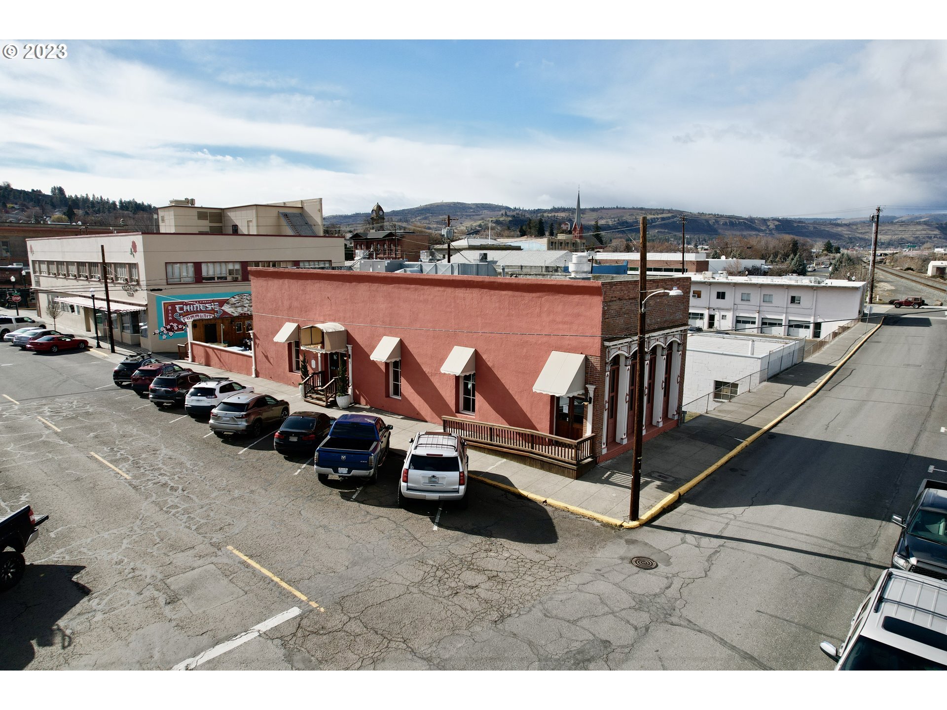 208 Court The Dalles OR 97058 LoopNet 208 Court The Dalles OR 97058 LoopNet