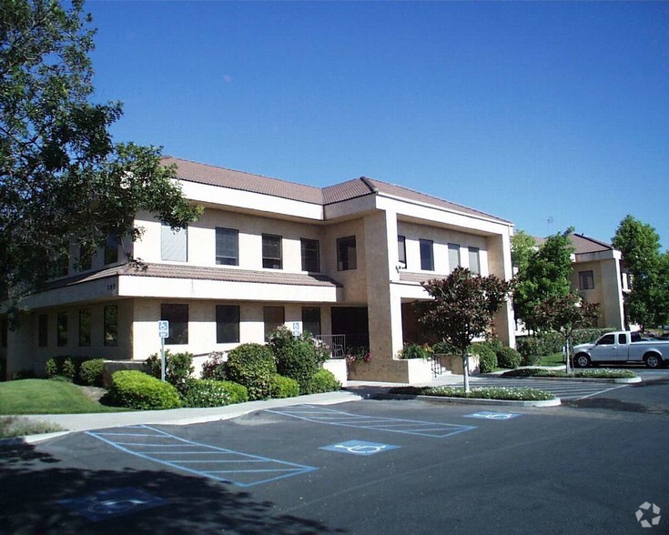 295 Willis Ave, Camarillo, CA for sale - Building Photo - Image 1 of 1