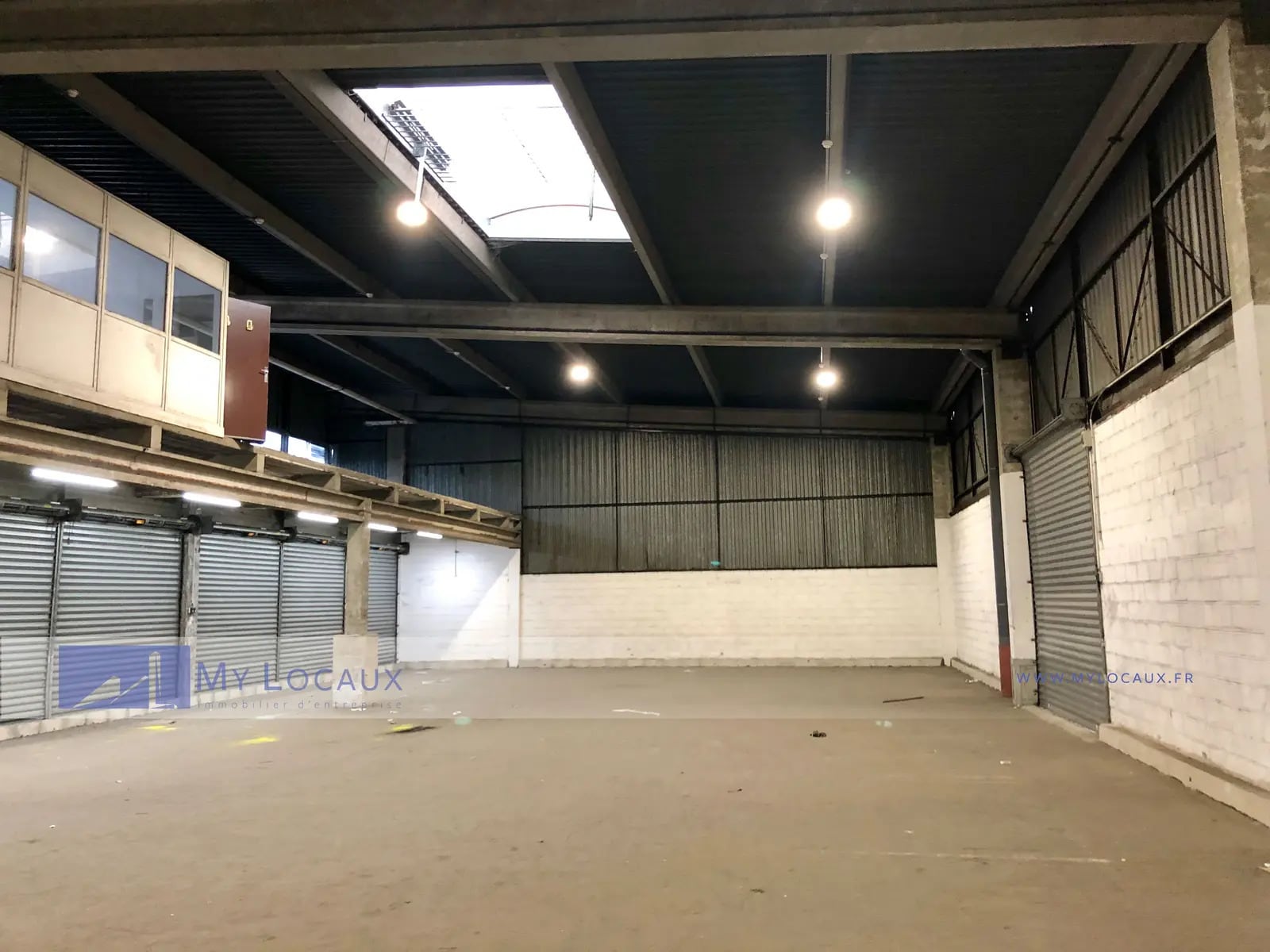 Industrial in Le Blanc-Mesnil for lease Interior Photo- Image 1 of 5