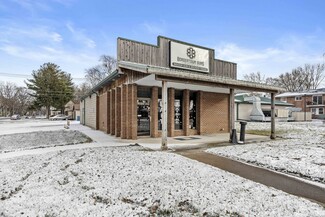 More details for 110 Gladiolus St, Momence, IL - Retail for Sale