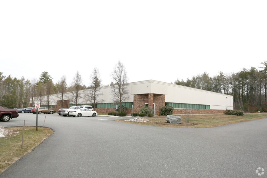 22 Marin Way, Stratham, NH 03885