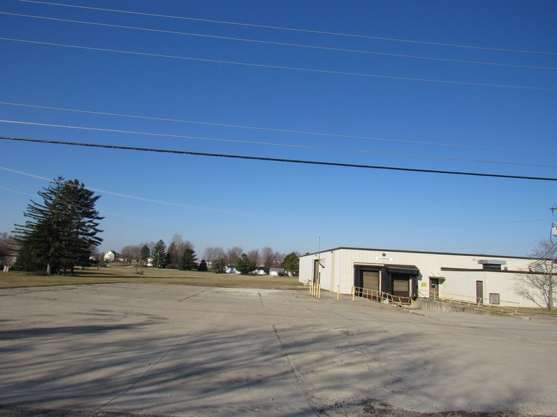 201 Leanne Dr, Edon, OH for lease - Building Photo - Image 3 of 7