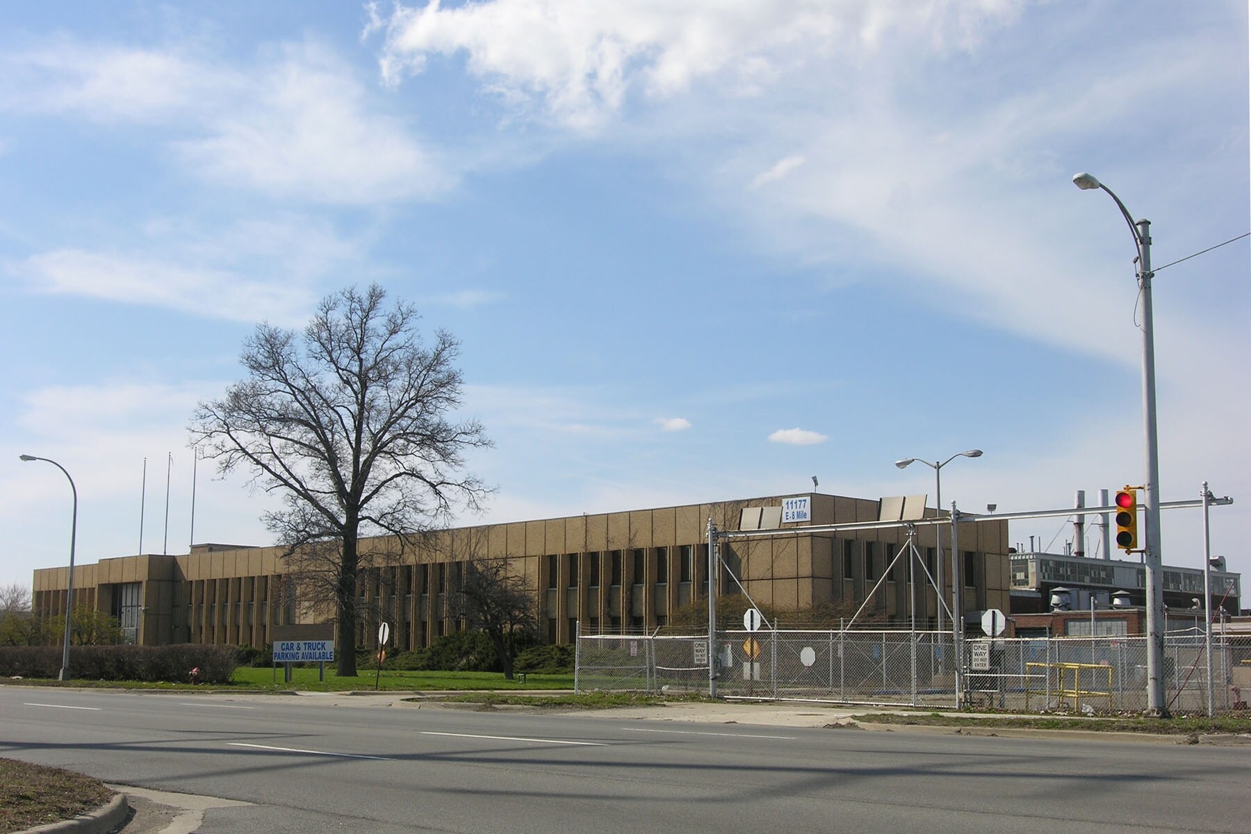 11177 E 8 Mile Rd, Warren, MI for sale Primary Photo- Image 1 of 1