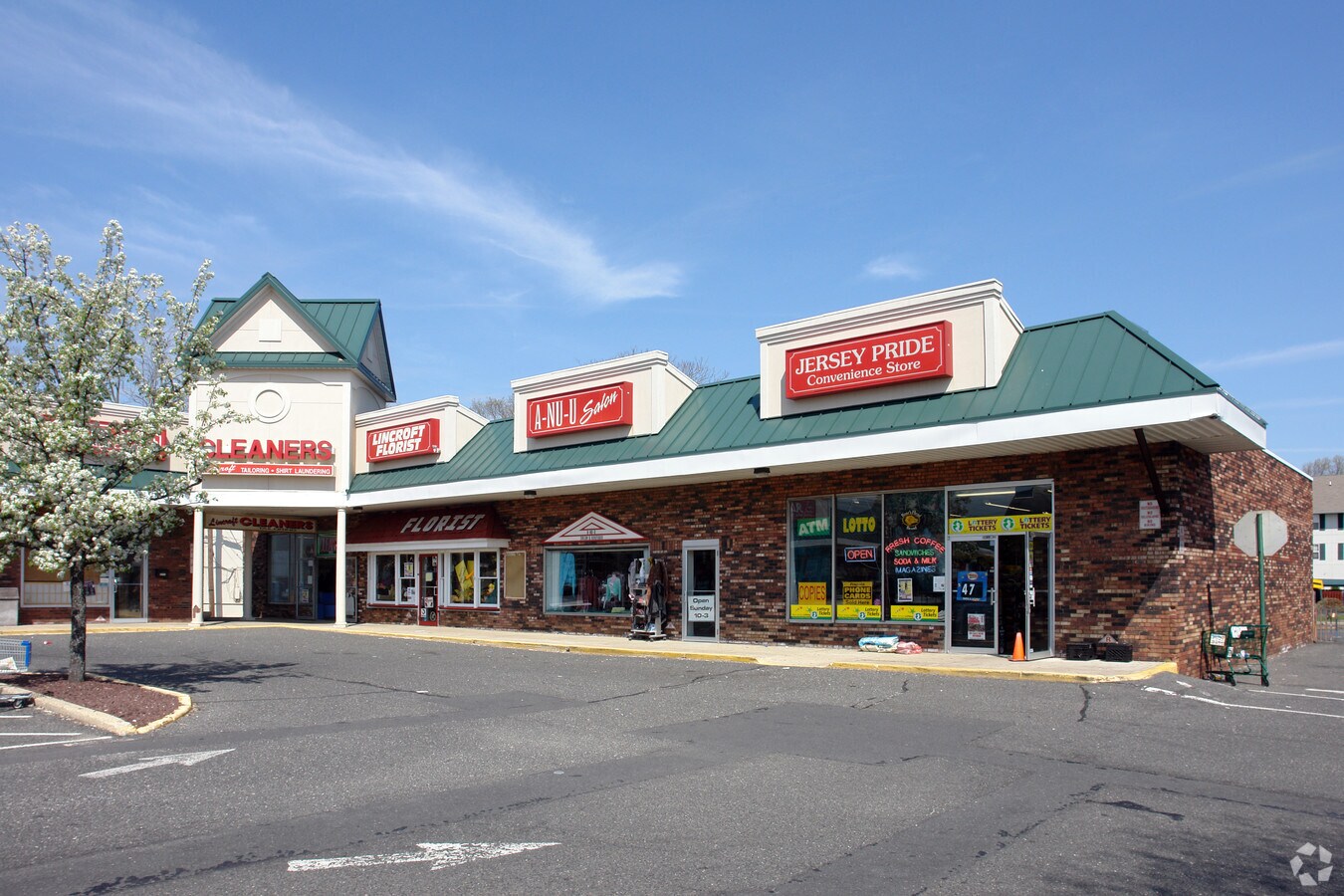 642 Newman Springs Rd, Lincroft, NJ 07738