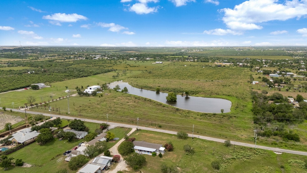 210 Tolle Rd, Cibolo, TX for sale - Building Photo - Image 2 of 61