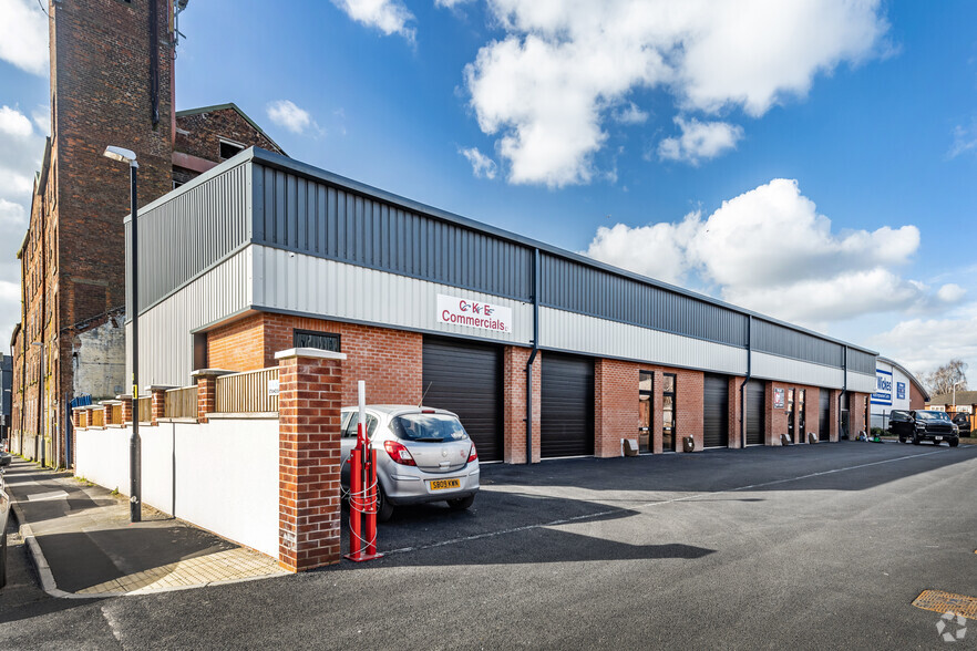 Standish St, Chorley for lease - Primary Photo - Image 1 of 3