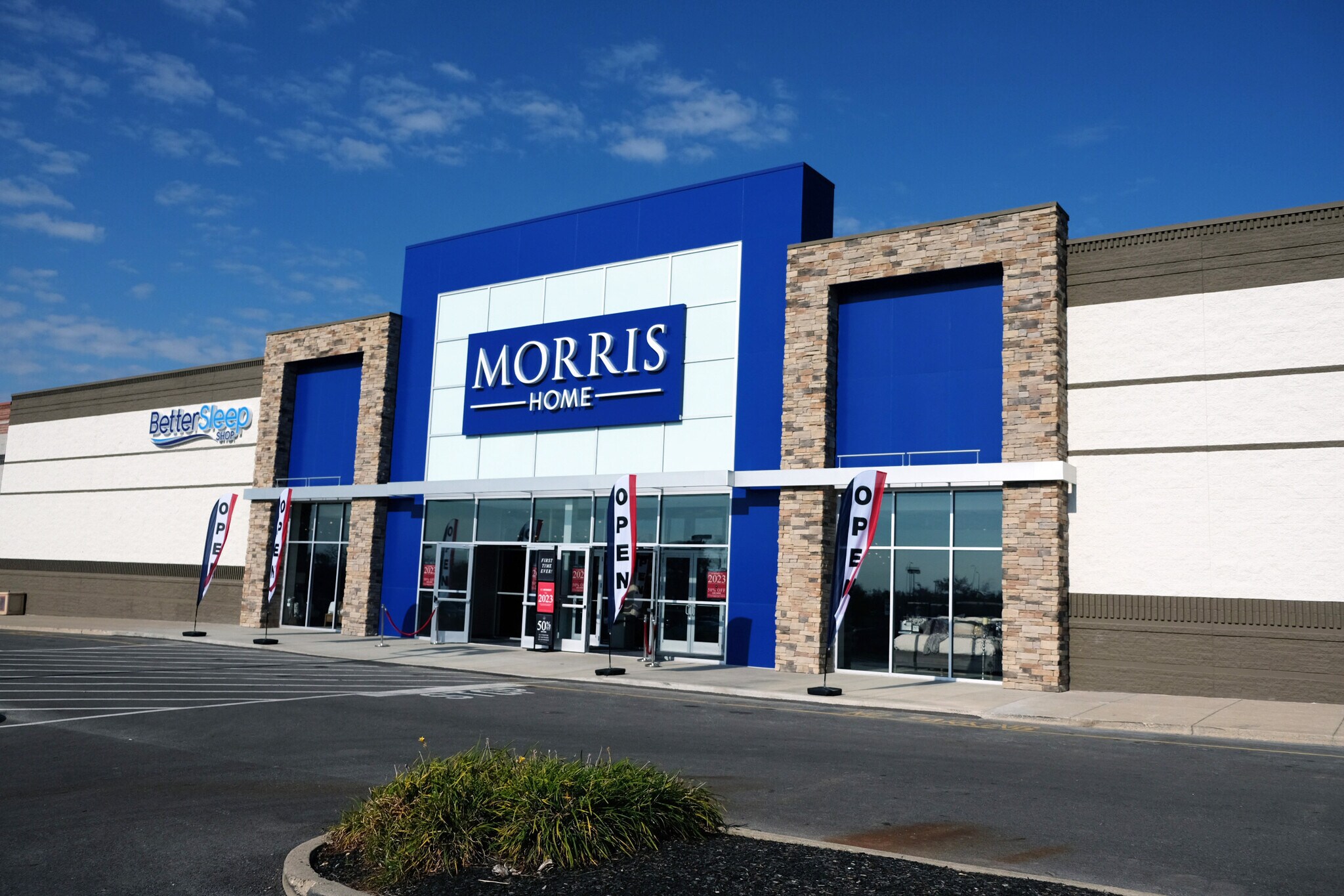 3900 Morse Rd, Columbus, OH 43219 Easton Square