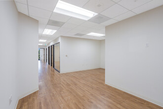 11620 Wilshire Blvd, Los Angeles, CA for lease Interior Photo- Image 1 of 5