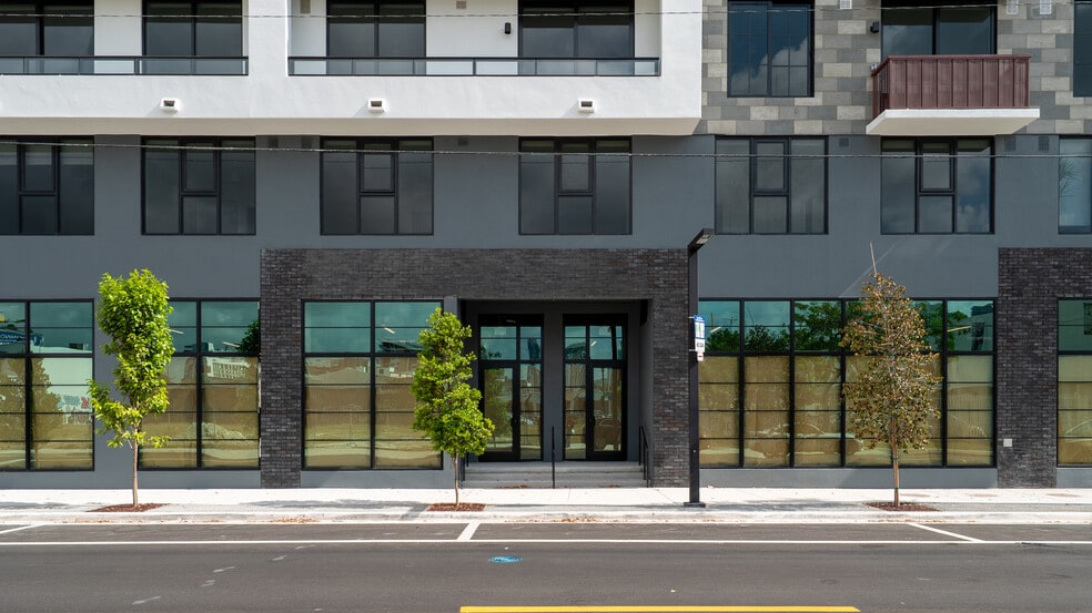 45 NE 27th St, Miami, FL for lease - Building Photo - Image 3 of 7