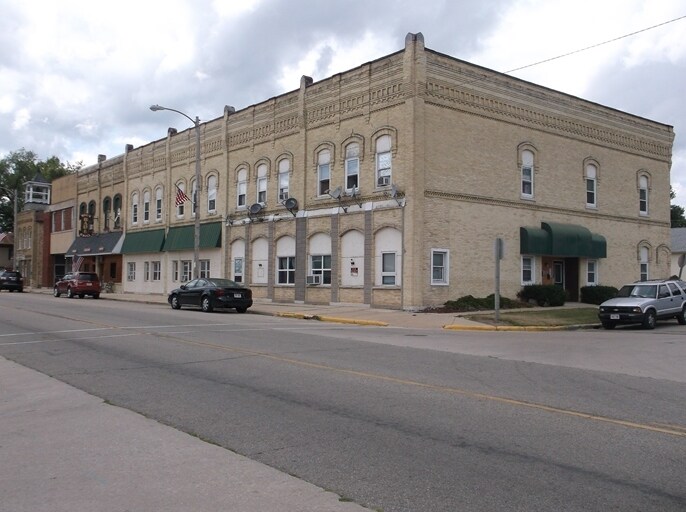 110 N Commercial St, Brandon, WI for sale Primary Photo- Image 1 of 1