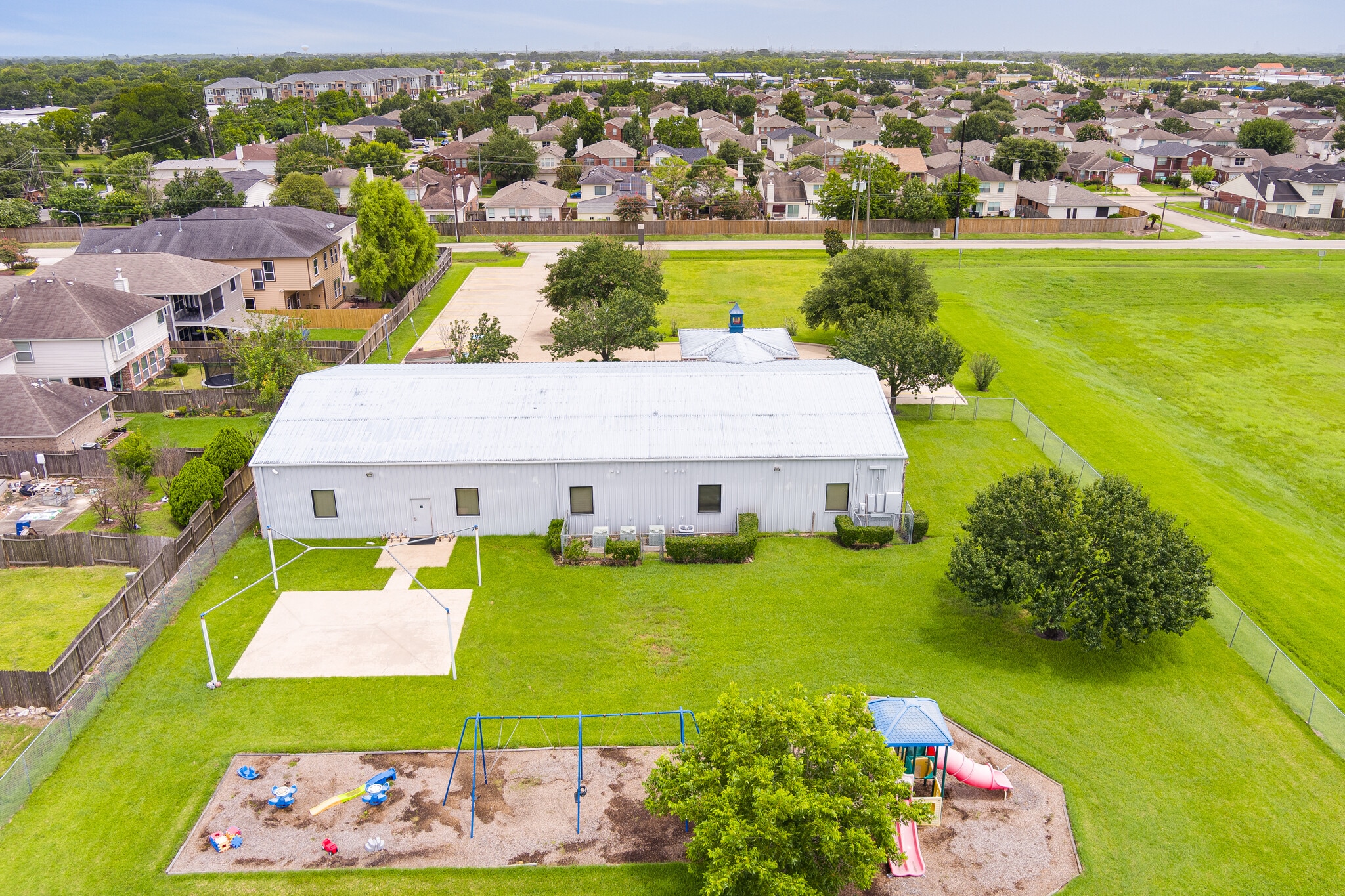13511 Florence Rd, Sugar Land, TX for lease JBP-MLS-4- Image 2 of 24