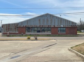 2101 S 21st St, Waco TX - Warehouse