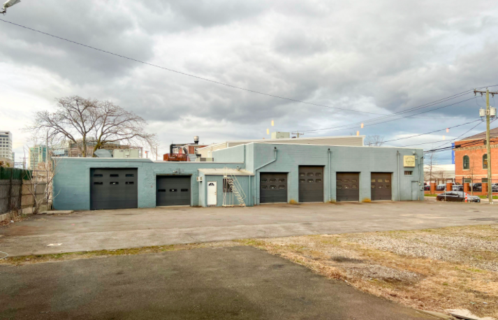 553 Pacific St, Stamford, CT for lease - Building Photo - Image 1 of 1