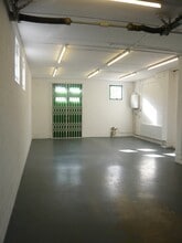 Blenheim Rd, Epsom for lease Interior Photo- Image 1 of 5