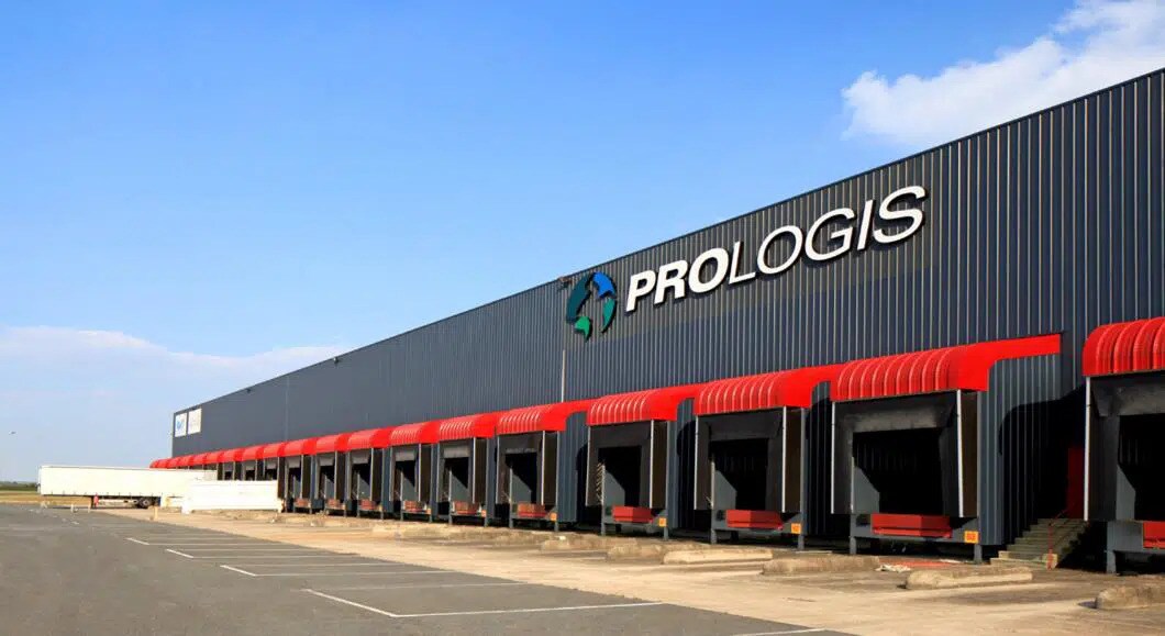 Val De Loire, Meung-sur-Loire for lease Building Photo- Image 1 of 18