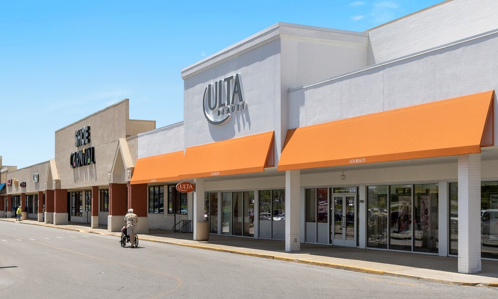 Lima Center portfolio of 3 properties for sale on LoopNet.com - Building Photo - Image 2 of 10