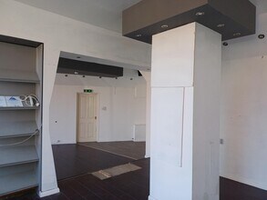 17-18 Victoria Rd, Wellingborough for lease Interior Photo- Image 2 of 3