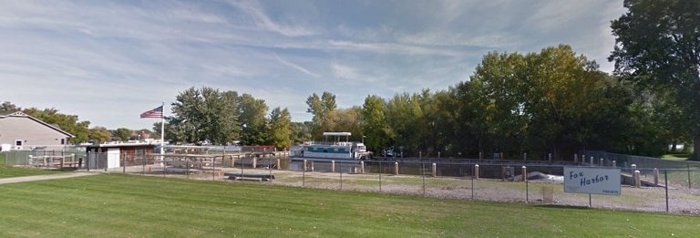 1000 Bauman St, Oshkosh, WI for sale - Primary Photo - Image 1 of 34