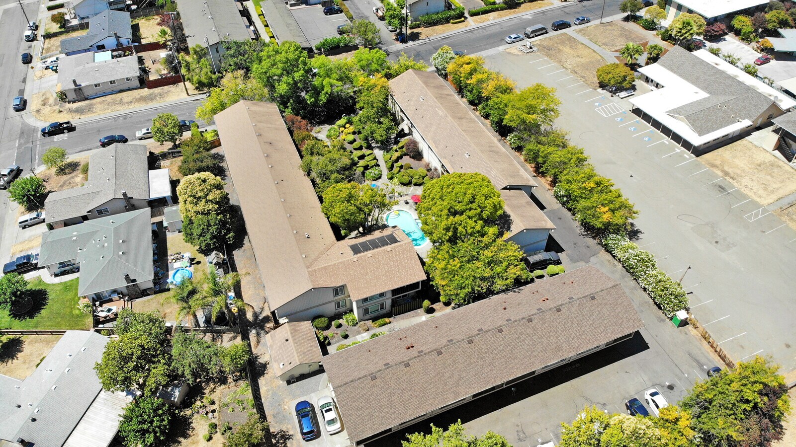 7394 Boris Ct, Rohnert Park, CA 94928