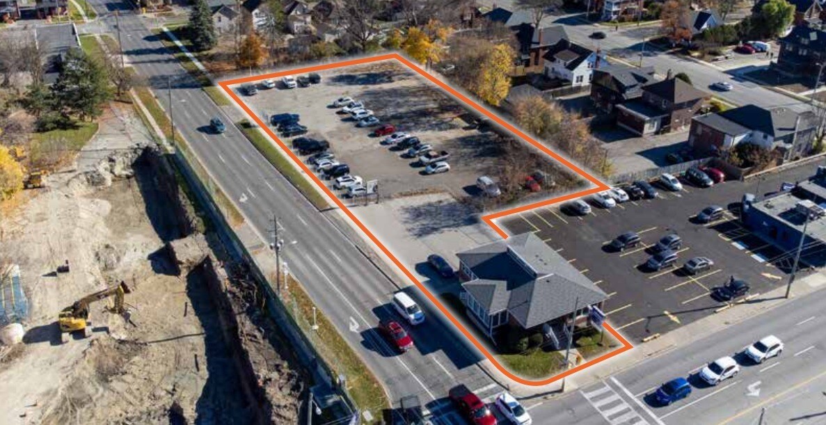 25 Ritson Rd N, Oshawa, ON for sale Primary Photo- Image 1 of 2