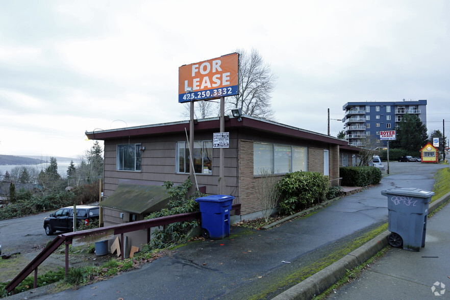 15044 Bothell Way NE, Lake Forest Park, WA for lease - Building Photo - Image 2 of 3