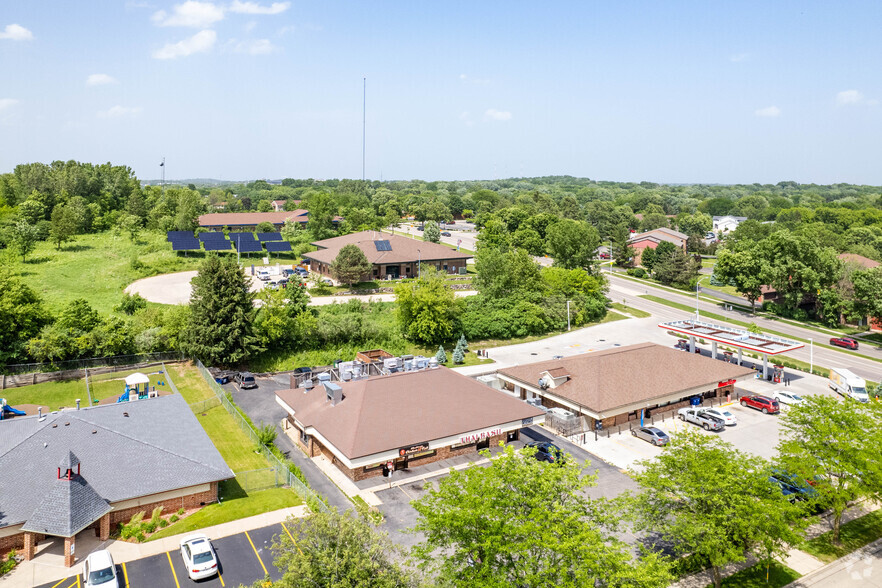 6710-6718 Raymond Rd, Madison, WI for lease - Aerial - Image 2 of 17