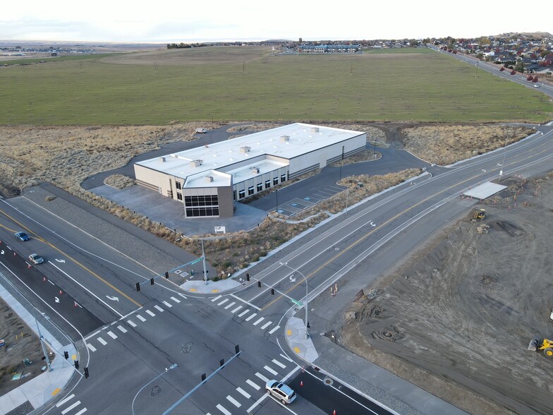 2943 Belmont, West Richland, WA for sale - Primary Photo - Image 1 of 17