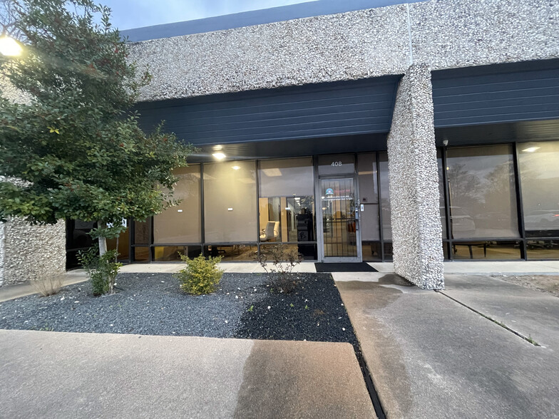 9434 Katy Fwy, Houston, TX for lease - Building Photo - Image 1 of 10