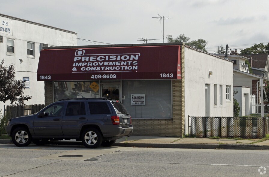 1843 Bellmore Ave, Bellmore, NY 11710