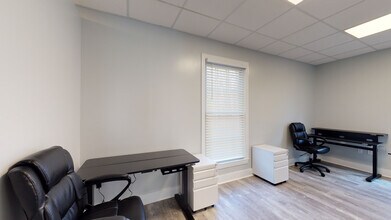 2342 Perimeter Park Dr, Atlanta, GA for lease Interior Photo- Image 2 of 4