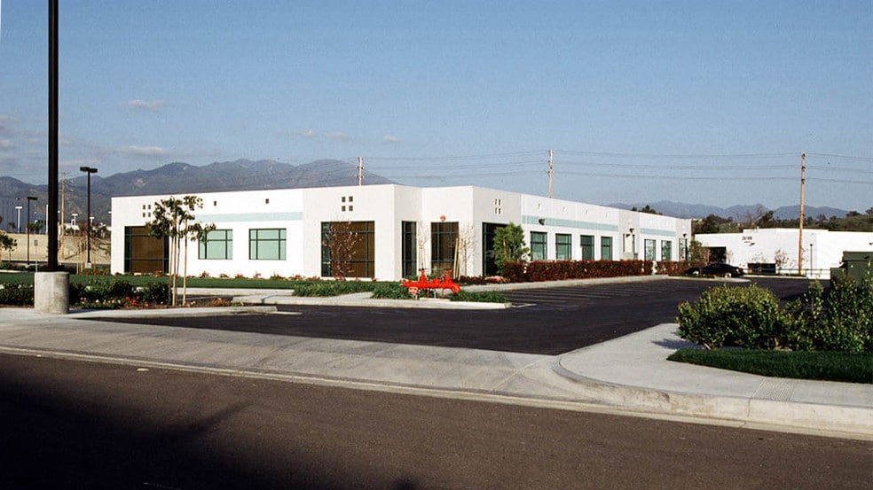 26000 Commercentre Dr, Lake Forest, CA for sale - Building Photo - Image 2 of 5