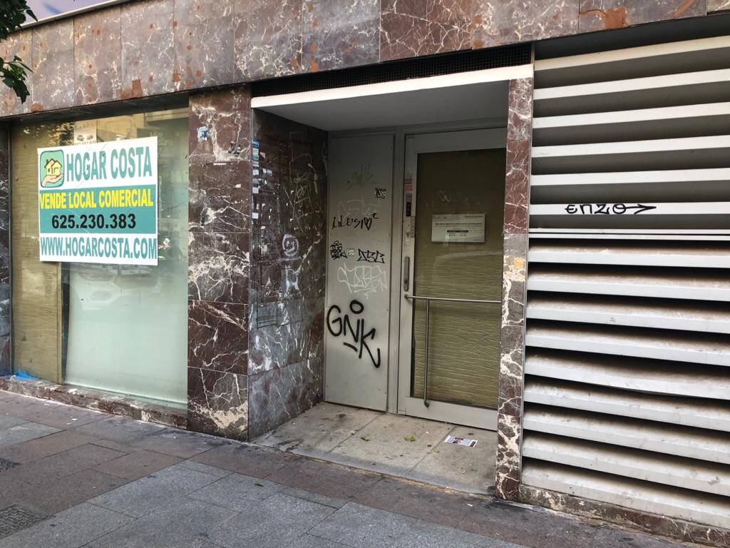 Retail in Elche, Alicante for lease Interior Photo- Image 1 of 9