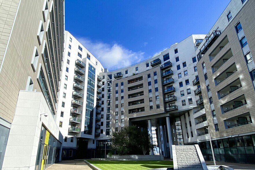 Marsh Ln, Leeds for lease - Primary Photo - Image 1 of 3