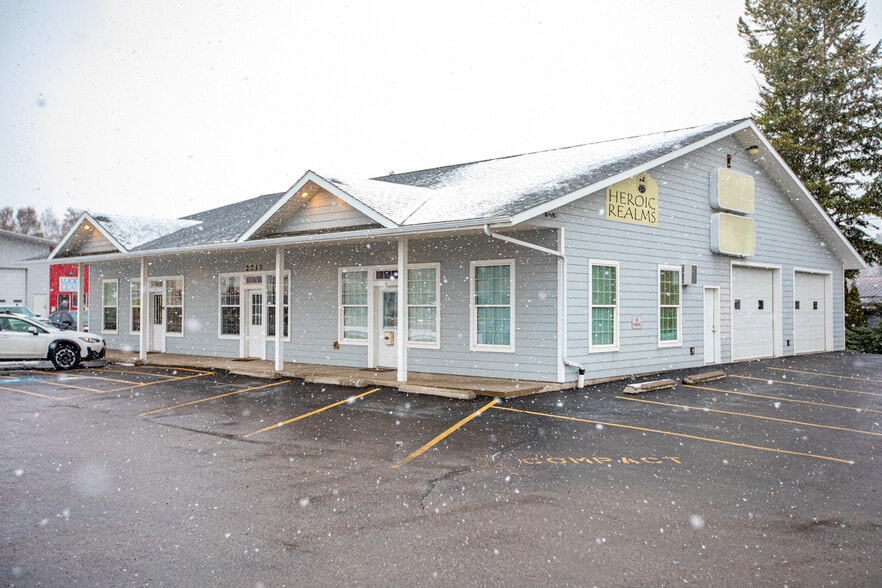 2237 US Highway 2 E, Kalispell, MT for sale - Primary Photo - Image 1 of 1