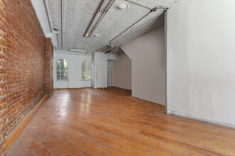 306 Bleecker St, New York, NY for lease Interior Photo- Image 2 of 5