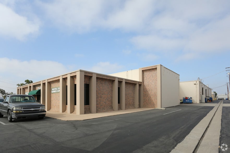 3911-3921 E La Palma Ave, Anaheim, CA for lease - Building Photo - Image 3 of 10