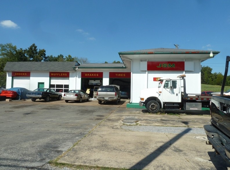 8116 Chapman Hwy, Knoxville, TN 37920