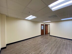 1717 NE 42nd Ave, Portland, OR for lease Interior Photo- Image 2 of 7