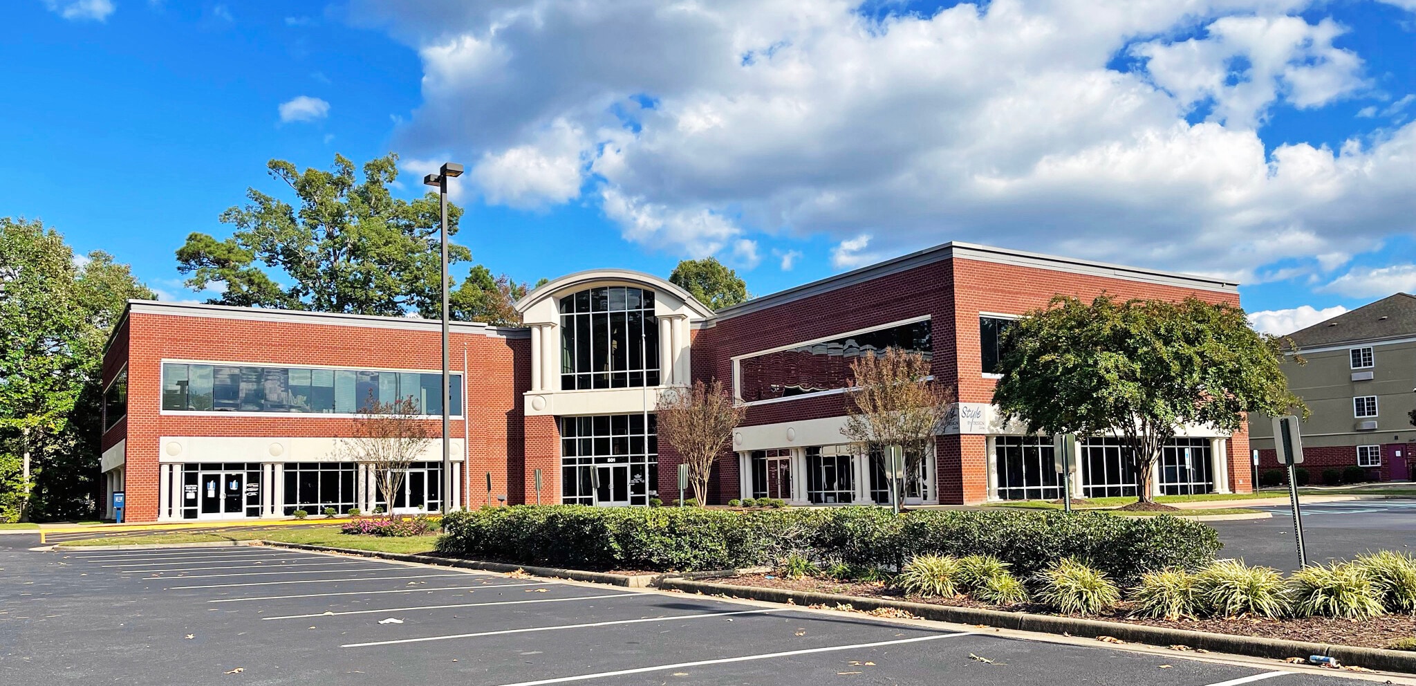 501 Village Ave, Yorktown, VA for sale Primary Photo- Image 1 of 1
