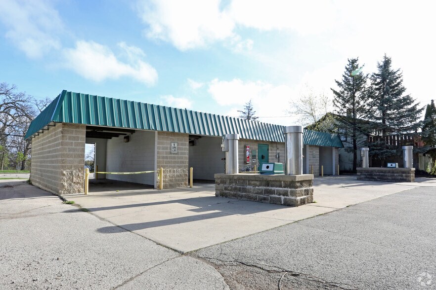 24301 75th St, Salem, WI for sale - Primary Photo - Image 1 of 1