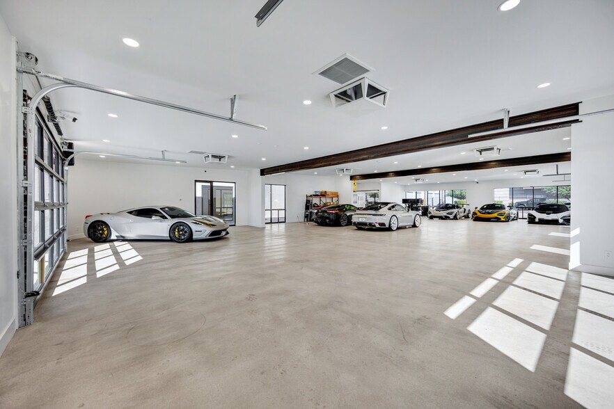 7807 E Greenway Rd, Scottsdale, AZ for sale - Building Photo - Image 3 of 11