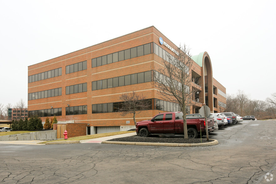 9150 South Hills Blvd, Broadview Heights, OH for lease - Building Photo - Image 1 of 3