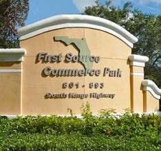 801-893 Kings Hwy, Fort Pierce, FL for lease Interior Photo- Image 1 of 8