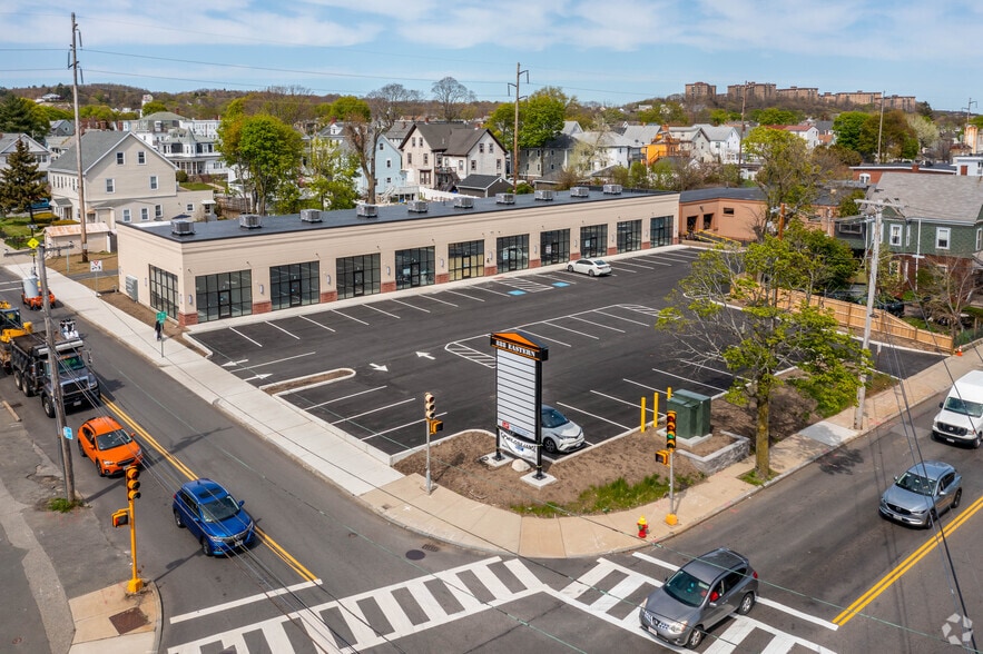 888 Eastern Ave, Malden, MA for lease - Building Photo - Image 2 of 14