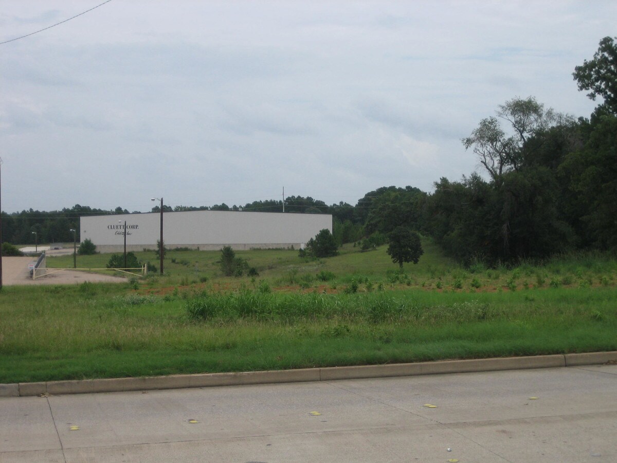 4550 Old Troup Hwy, Tyler, TX 75707