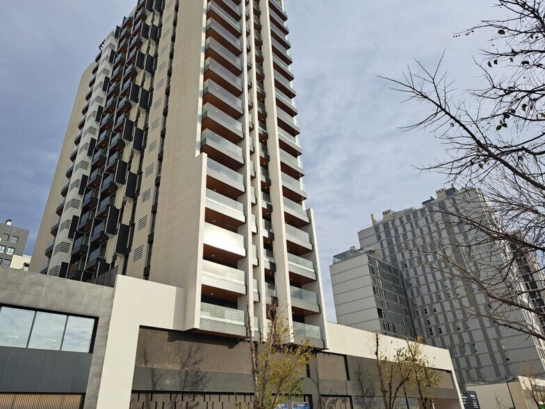 Retail in València, Valencia for lease - Building Photo - Image 2 of 10