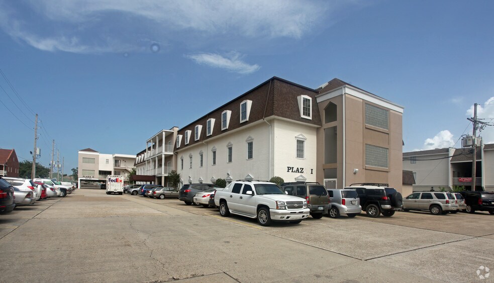 3901 Houma Blvd, Metairie, LA 70006