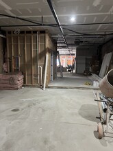 611 Communipaw Ave, Jersey City, NJ for lease Interior Photo- Image 2 of 9