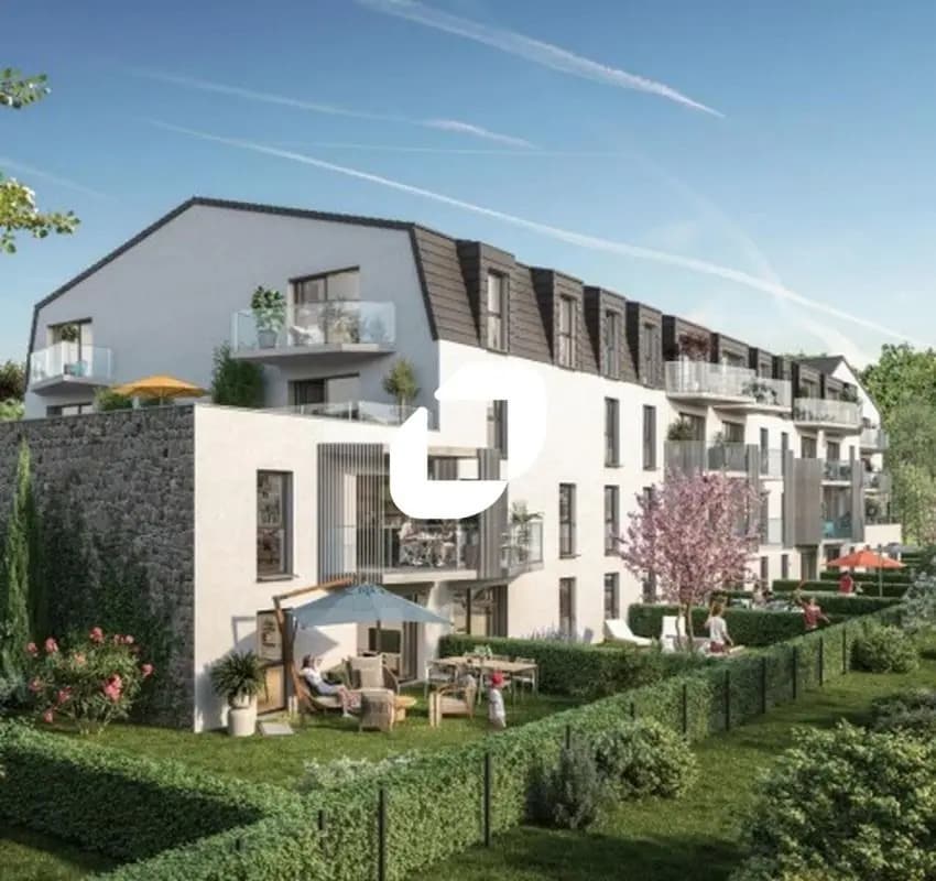 Retail in Cucq for sale Building Photo- Image 1 of 3