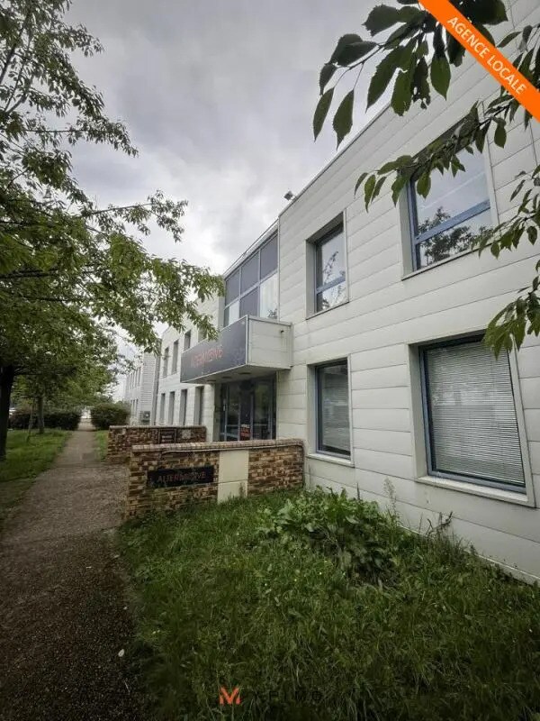 Flex in Croissy-sur-Seine for sale Building Photo- Image 1 of 8